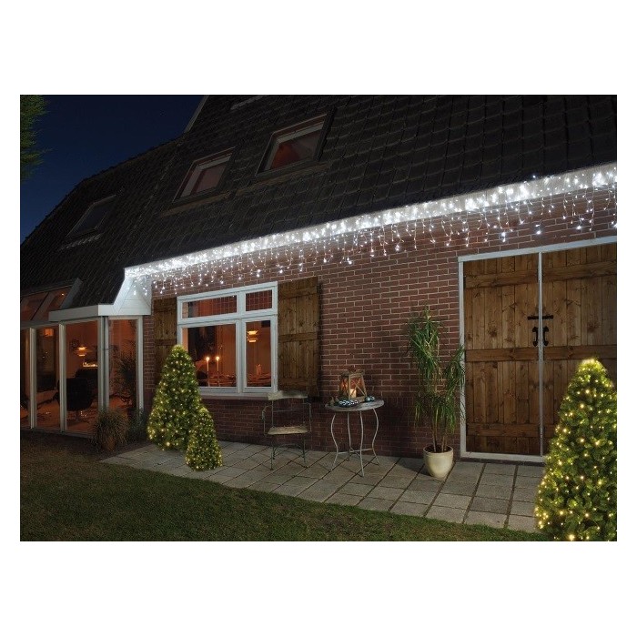 LLUMS EXT ESTALACTITAS BLANCAS 360LEDS 720X60CM