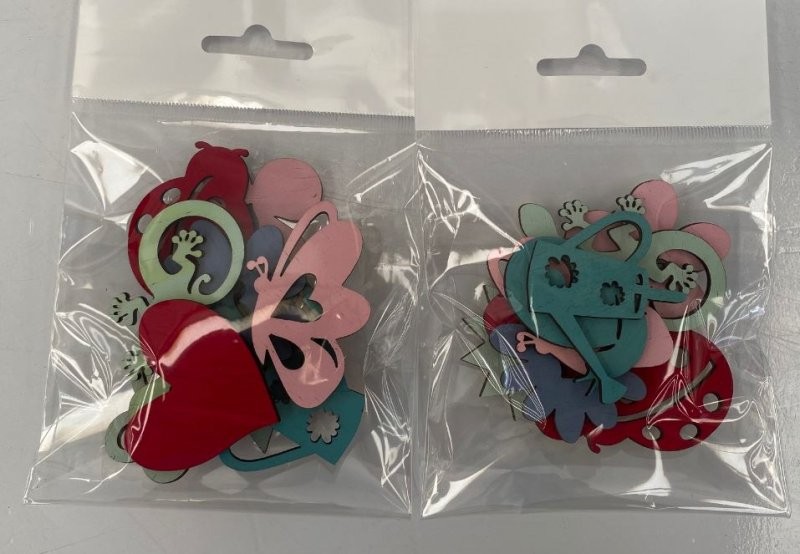 FIGURES FUSTA MIX 4cm MIX COLORS 10u